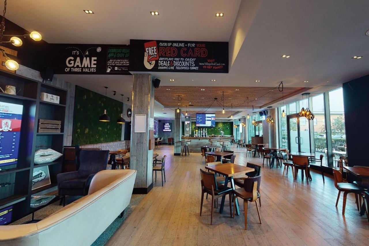 Village Hotel Manchester Ashton Kültér fotó