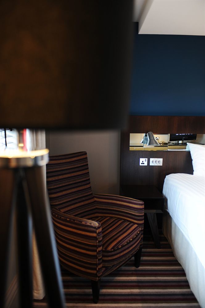 Village Hotel Manchester Ashton Kültér fotó