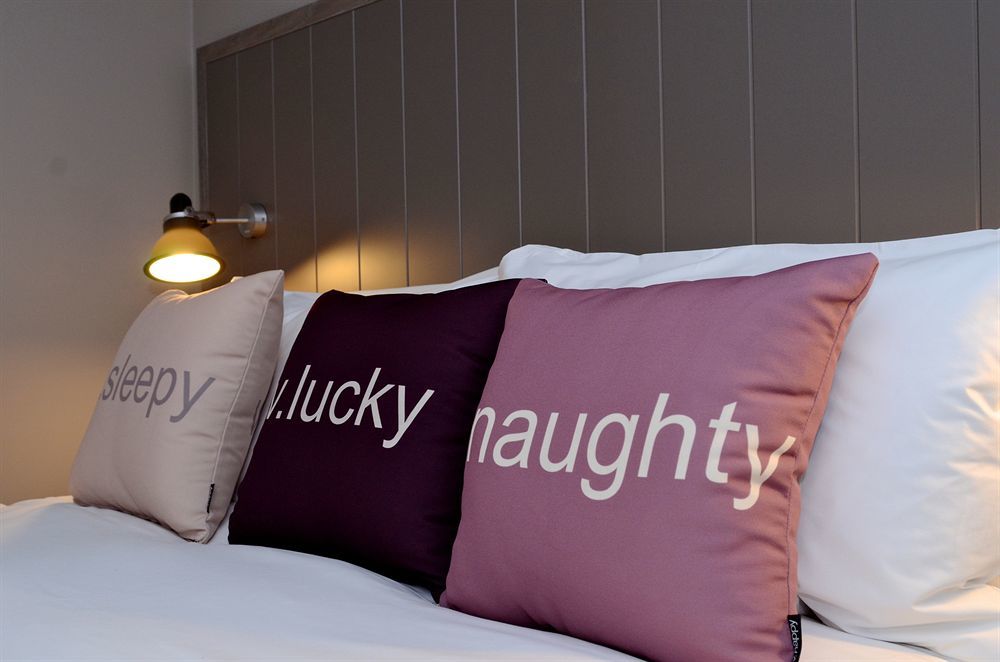 Village Hotel Manchester Ashton Kültér fotó